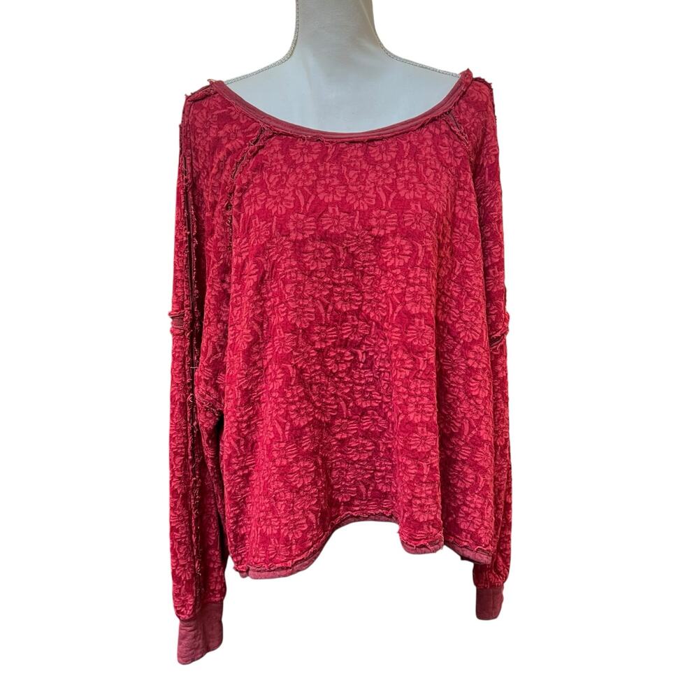 Free People Red Textured Floral Sweater Size S Long Sleeve Boho Casual EUC